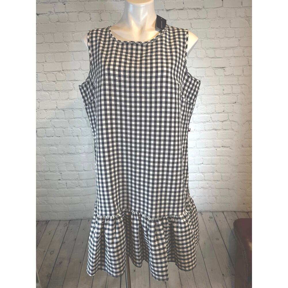 Tommy Hilfiger gingham dress. 16. Ruffle. Black and white checked. NWT